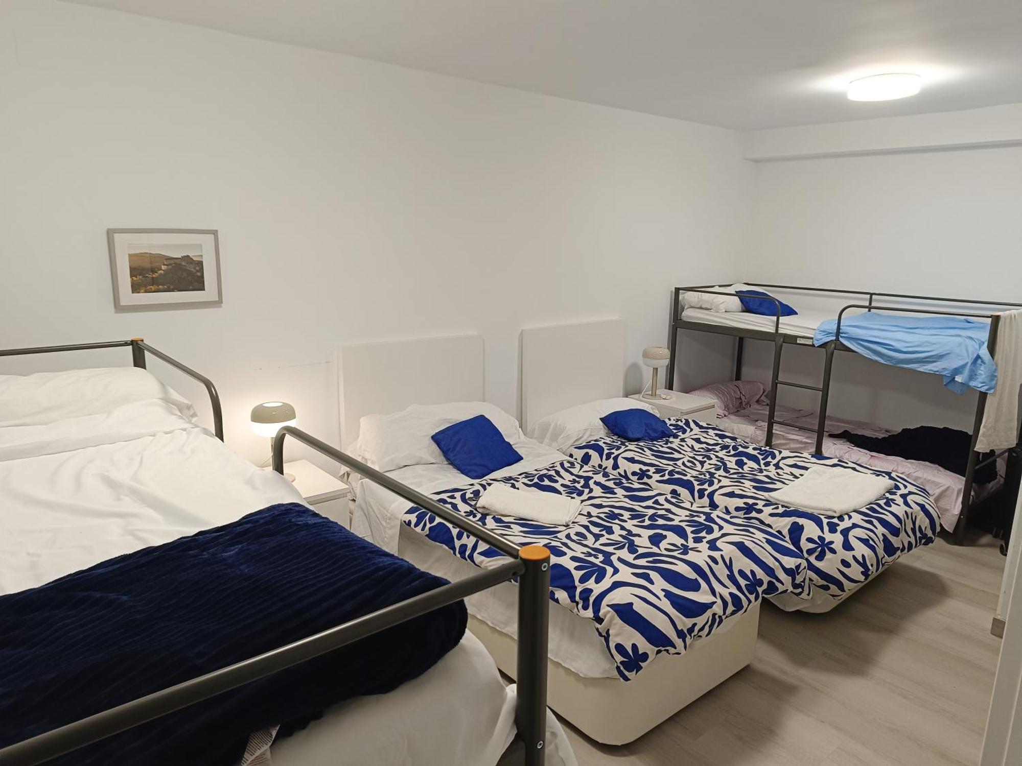 מדריד Hostel Latimoamericano Masculino מראה חיצוני תמונה