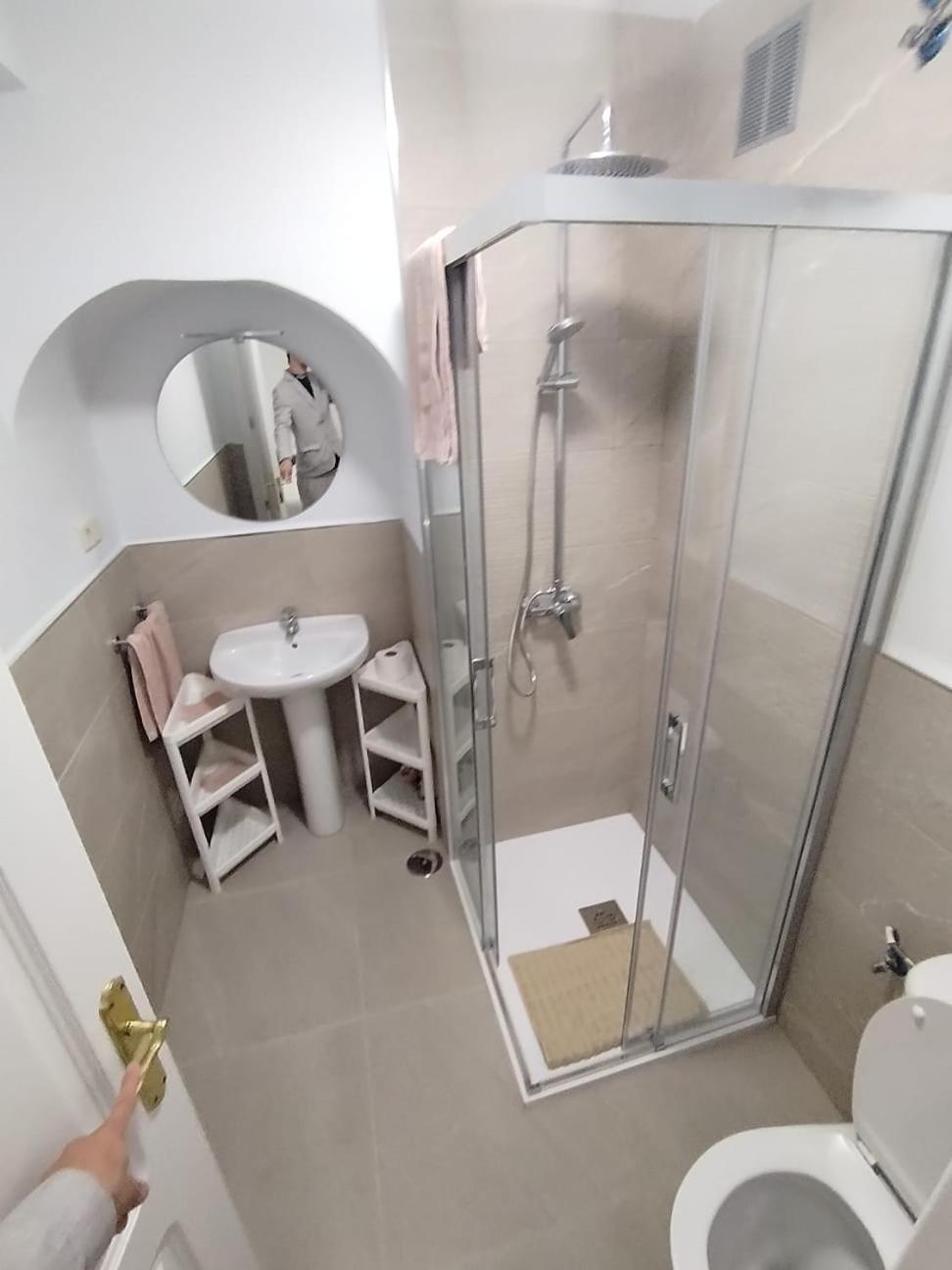 מדריד Hostel Latimoamericano Masculino מראה חיצוני תמונה